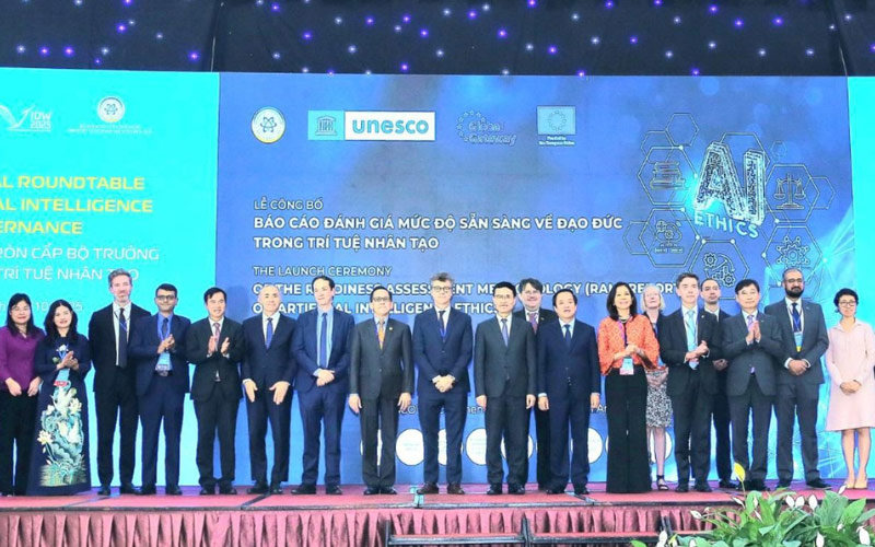 Hội nghị bàn tròn cấp Bộ Trưởng